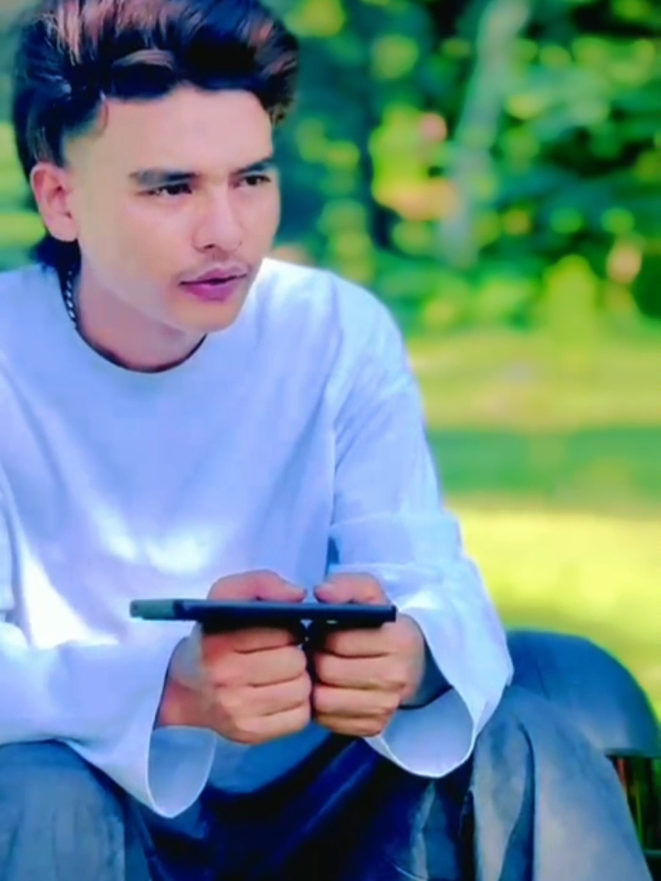 @coolestbadboi🗡️☮️