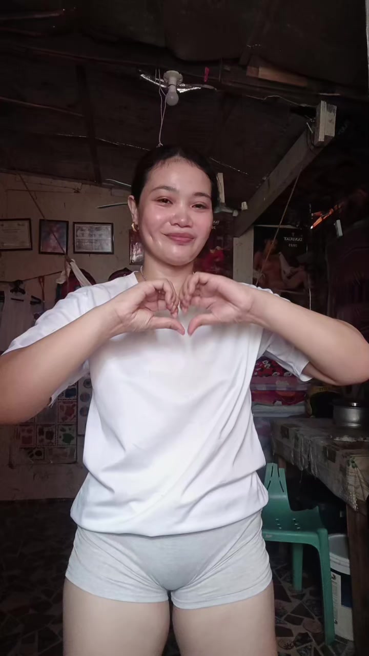 @😘💝🖤😘elleh❤👅💋