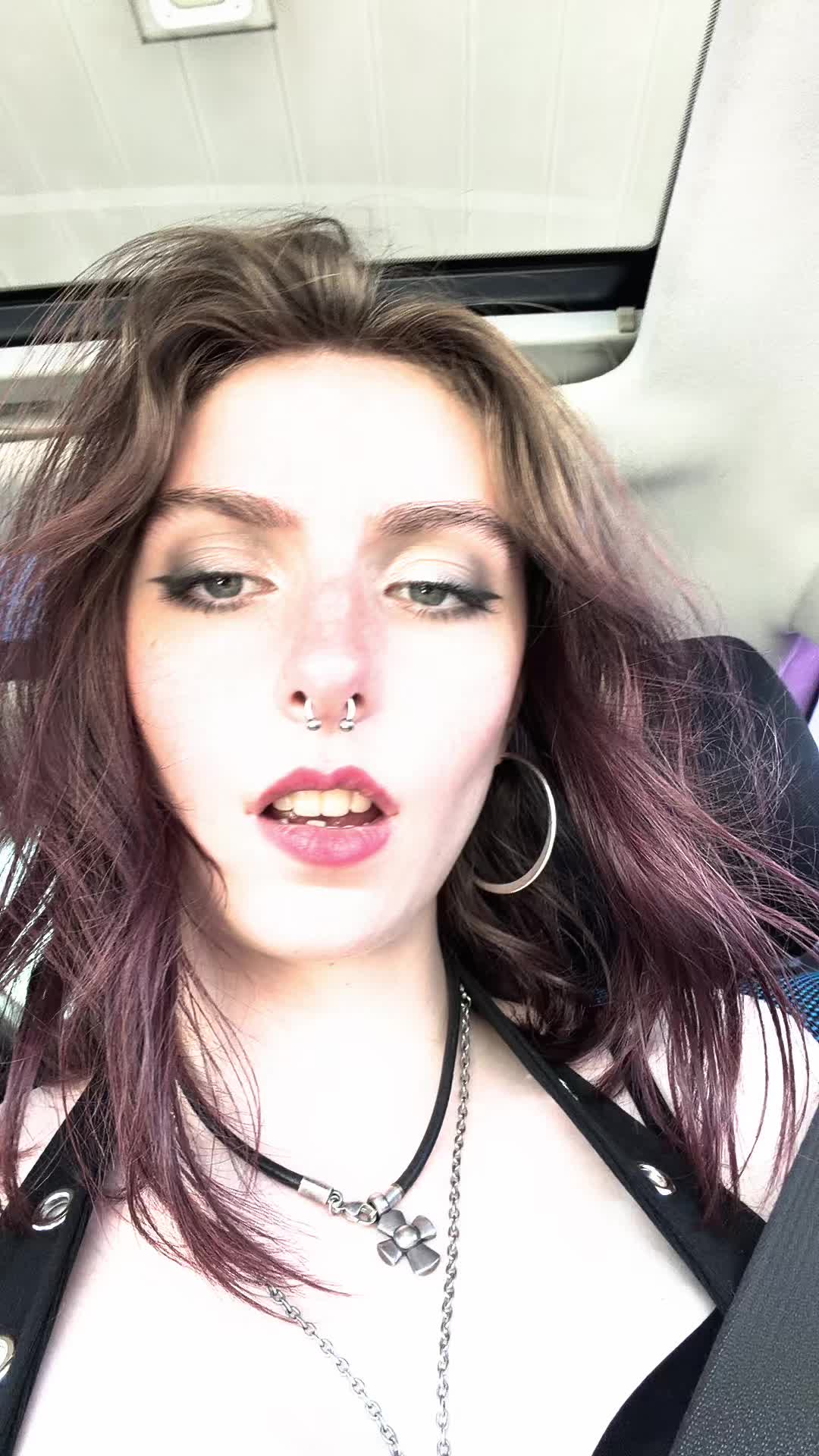 @Ainswoo