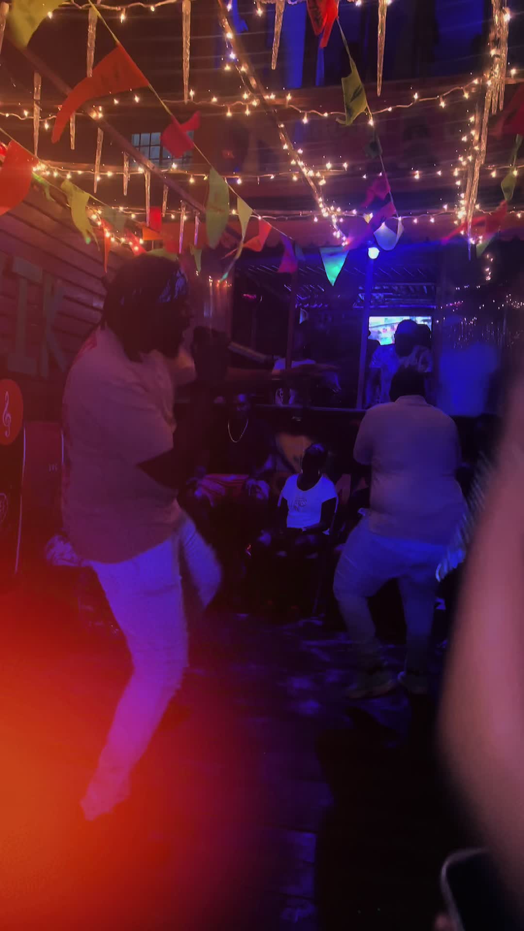 @Dymez784