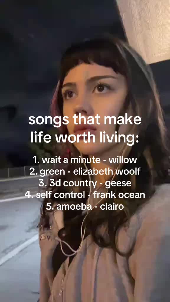 @postinternetfamee