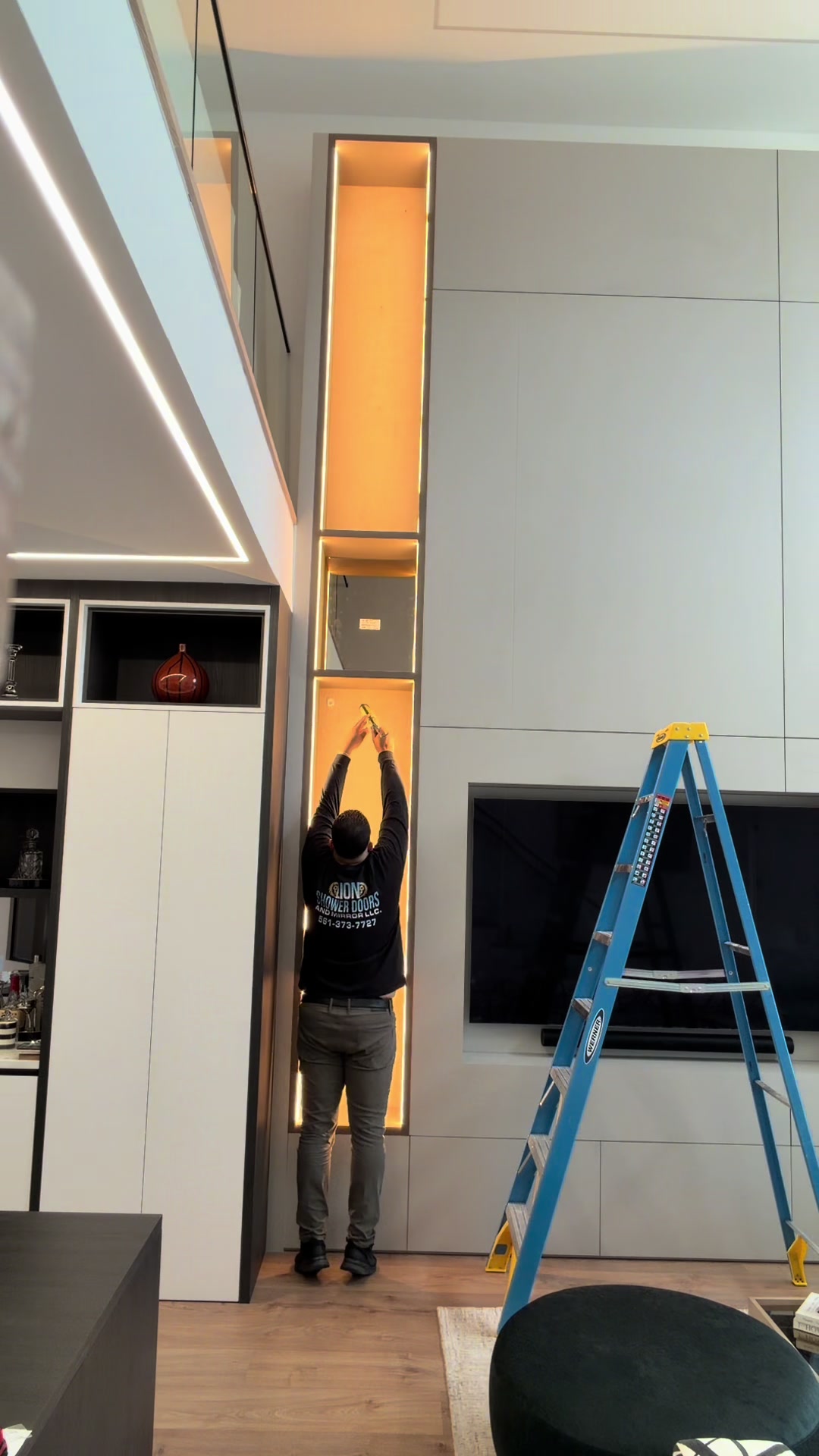 @Lion Shower Doors