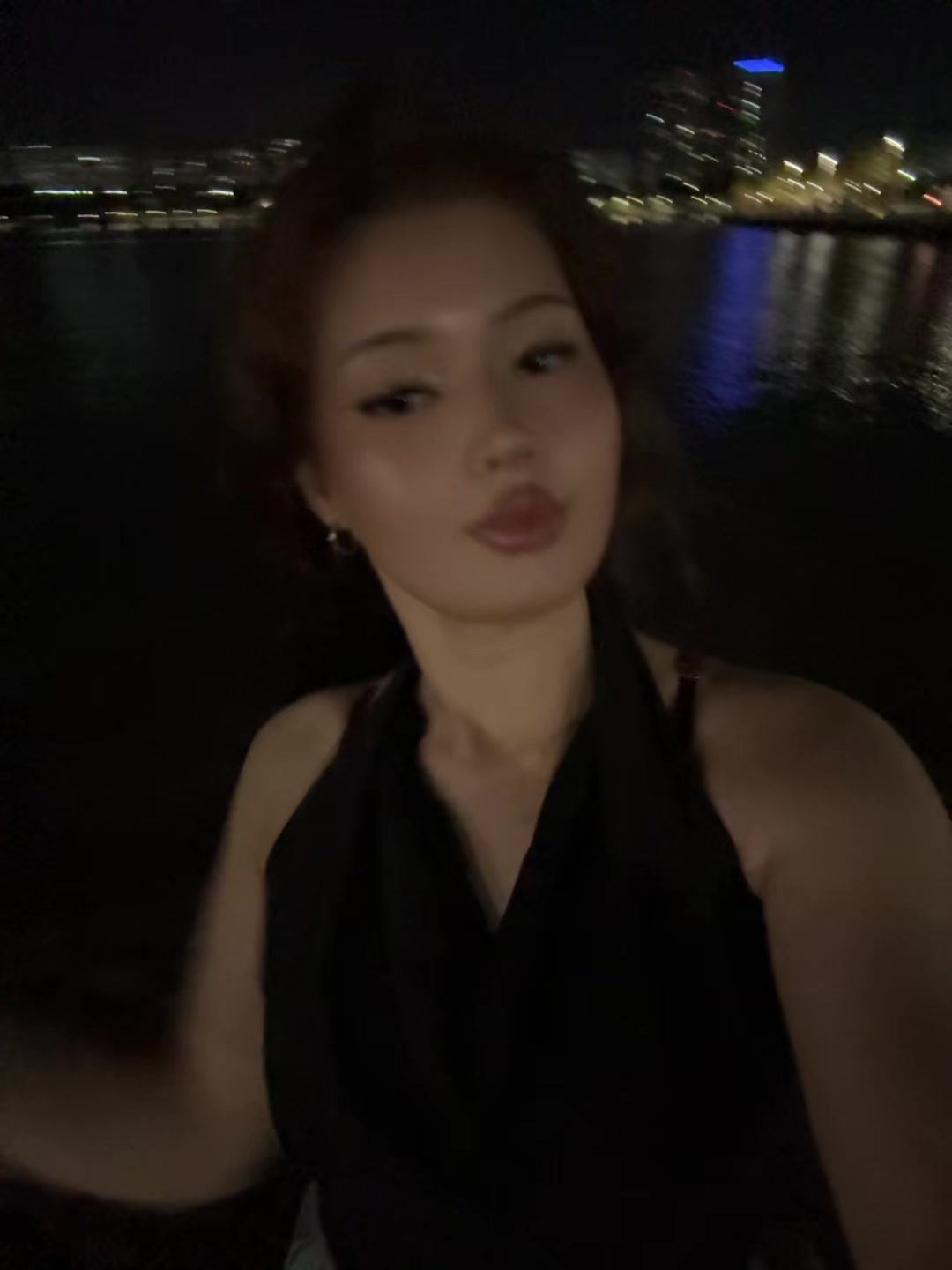 @ais