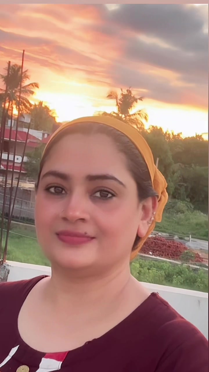 @പോന്നു മിന്നു