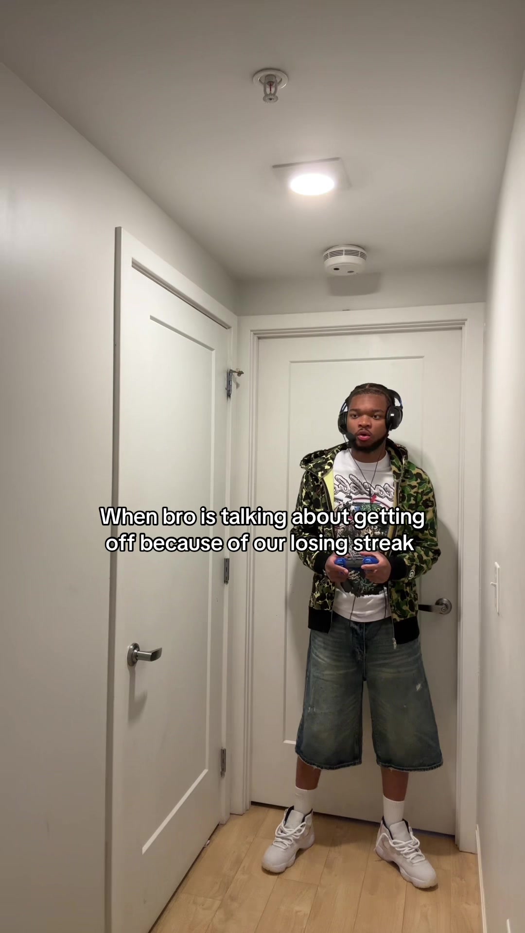 @￼