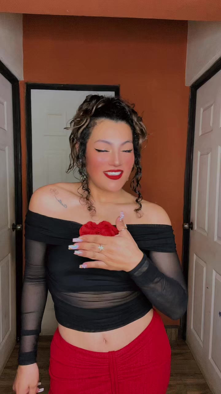 @Alejandra Ramirez☀️