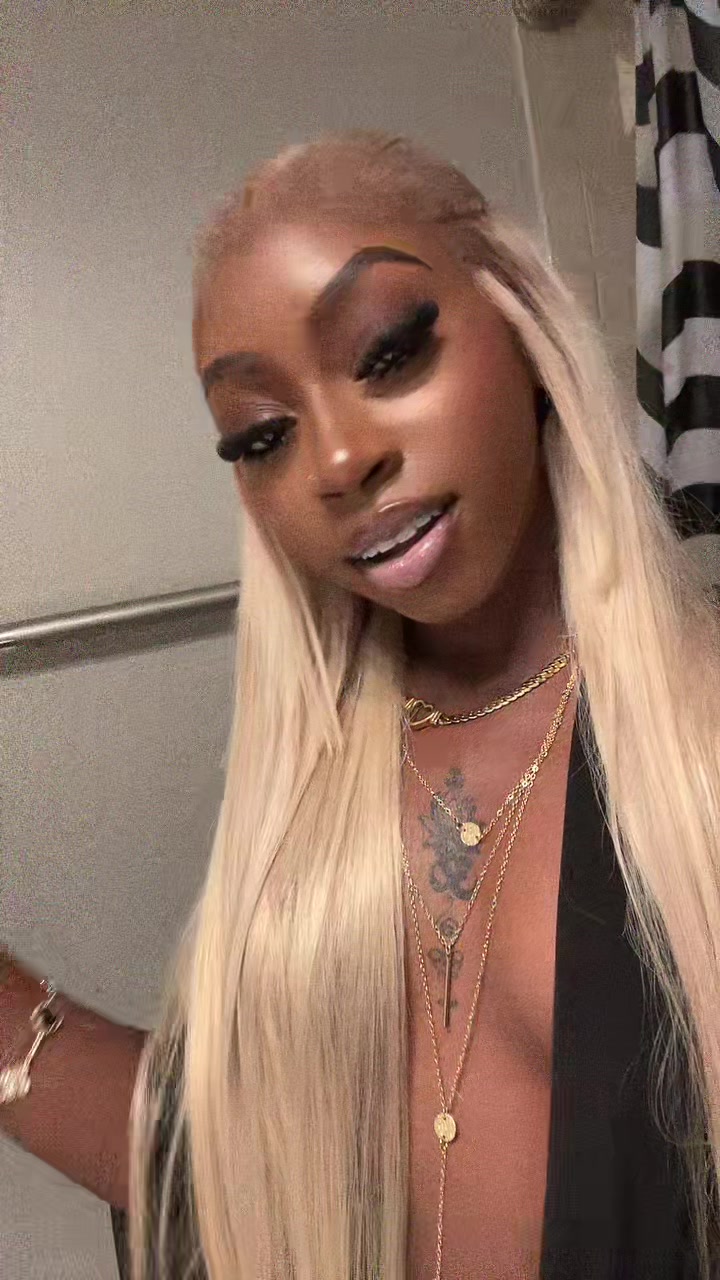 @Dat baby😫