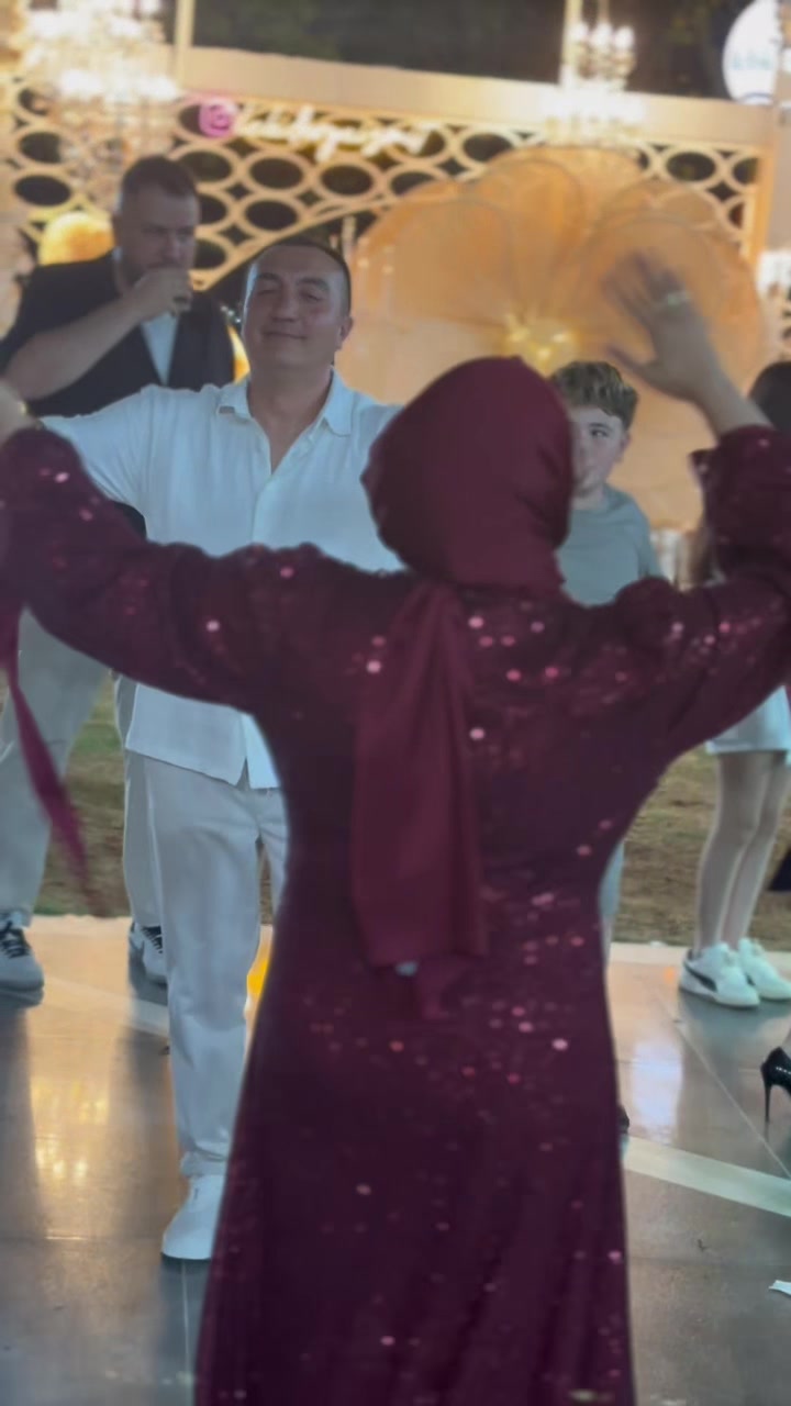 @Hacer T&uuml;men Karaoğlu