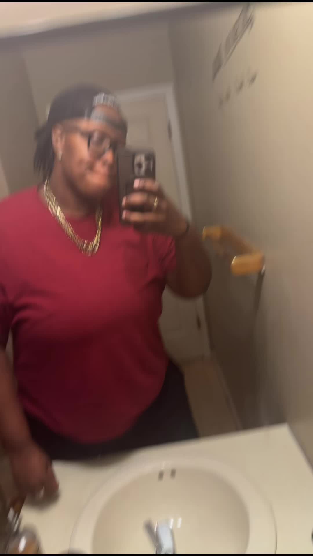 @6’4💪🏽🤙🏽😈
