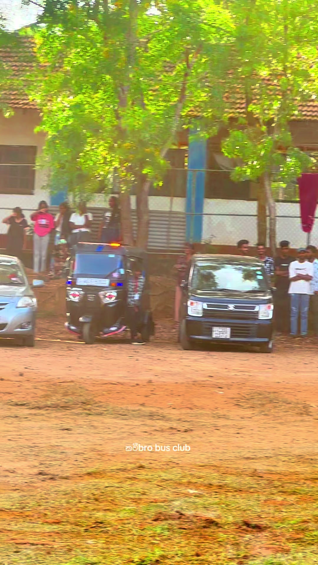 @කවී🇧 🇷 🇴 🄱🅄🅂 𝐂𝐋𝐔𝐁