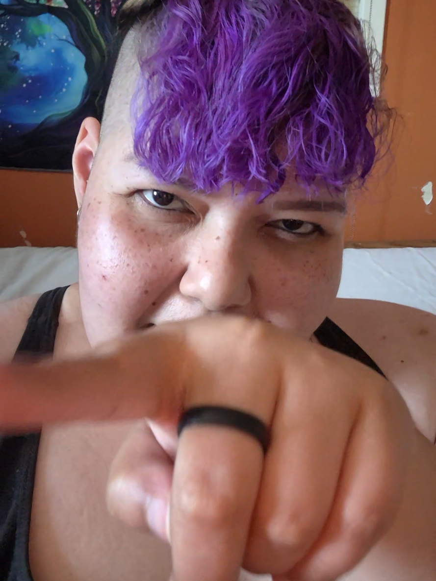 @𝔅𝔩𝔲_𝔴𝔞𝔣𝔣𝔩𝔢𝔷🏳️&zwj;🌈