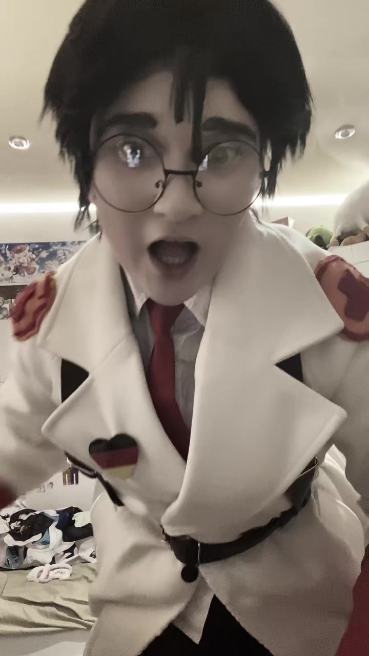 @John-・:*+.🏳️⚧️💠🍊🍆@