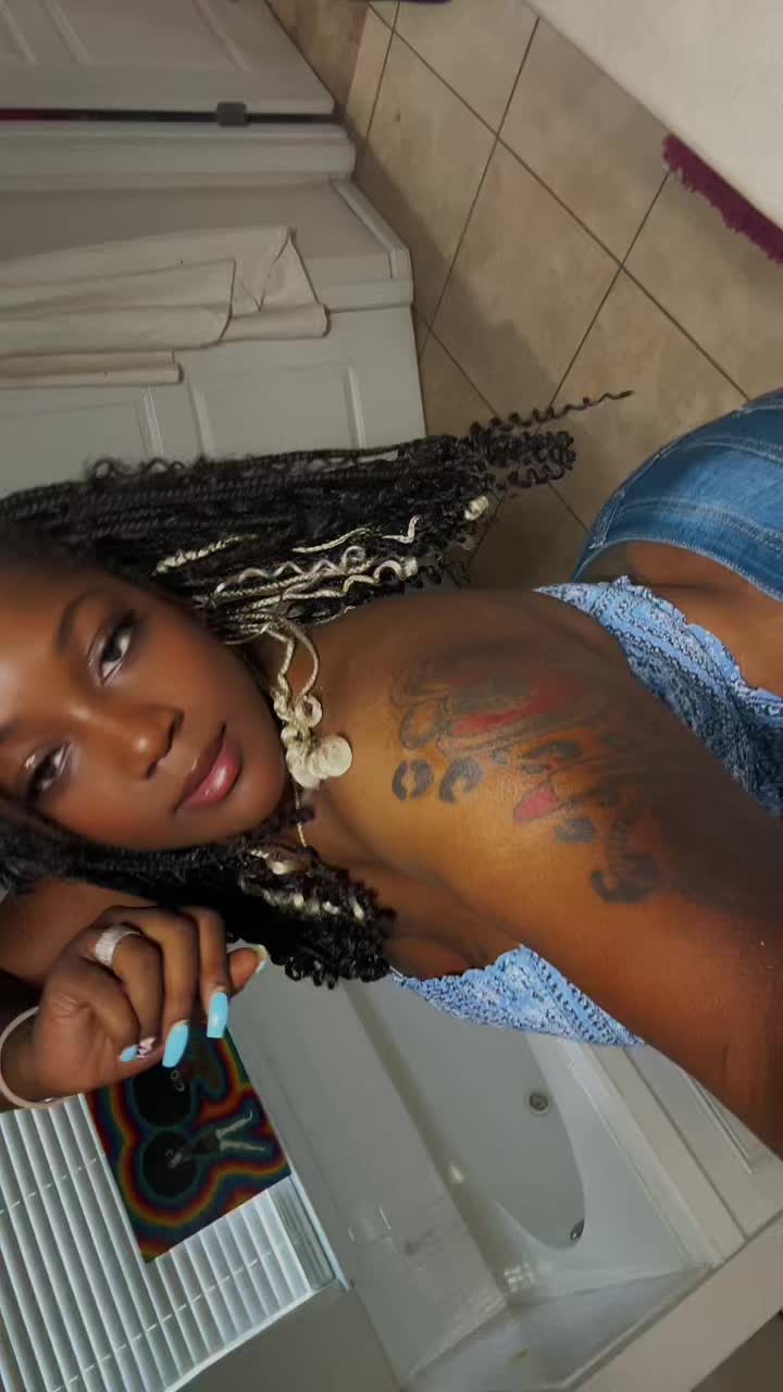 @ladybug_lovemoney