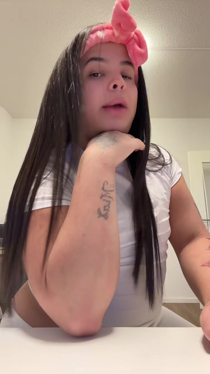 @miafernandez