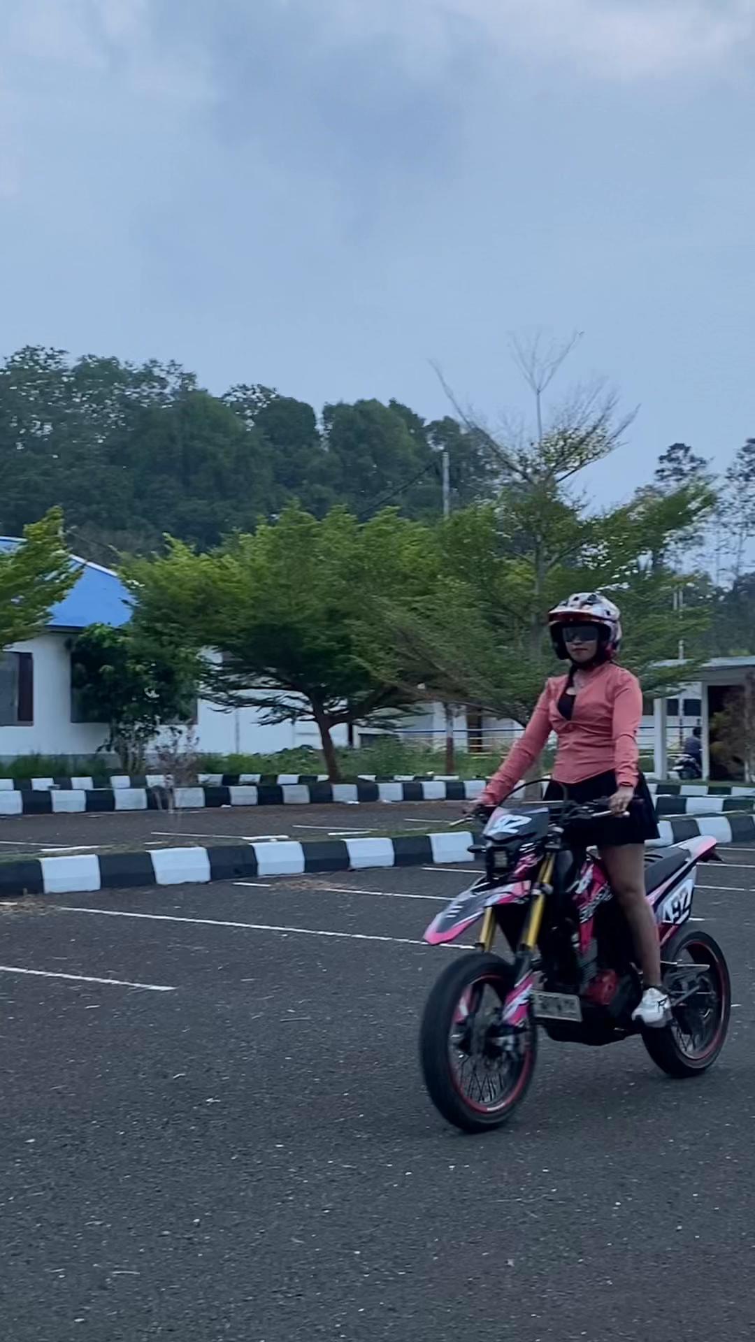 @Perempuan Tobelo