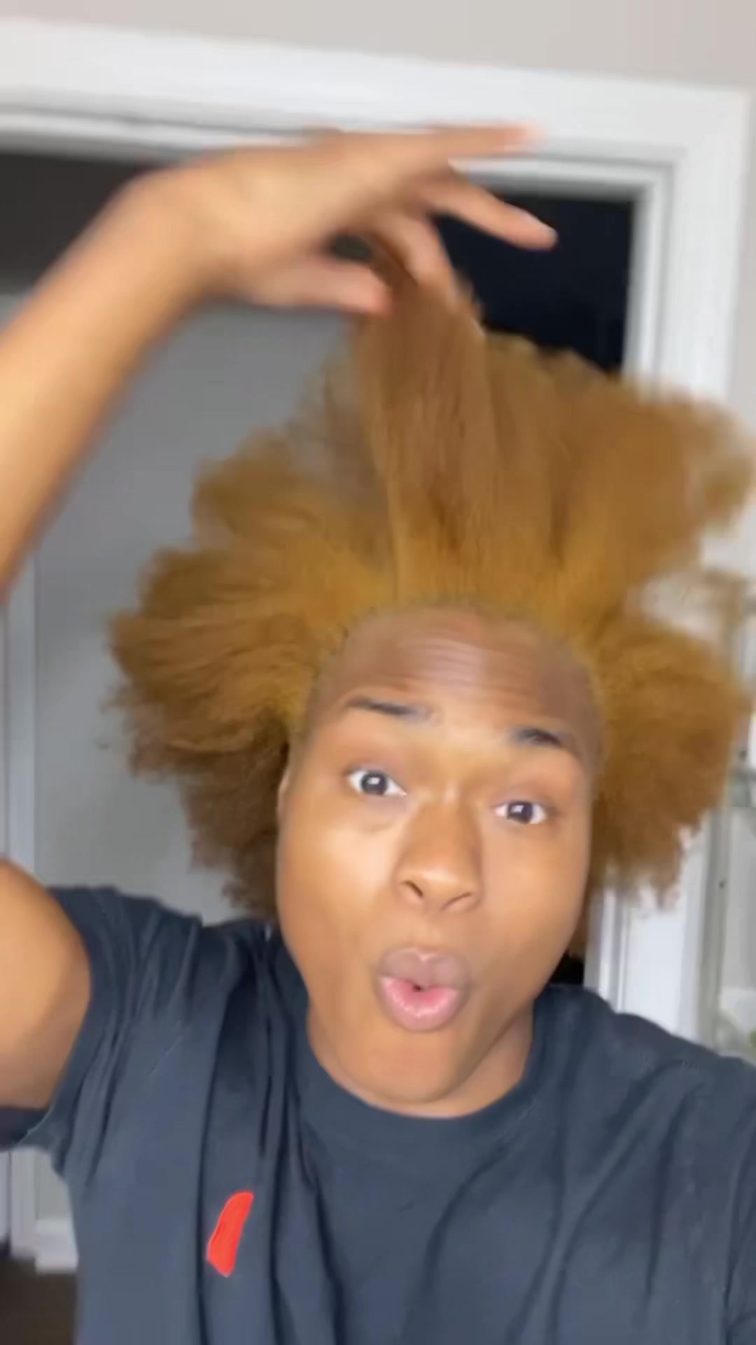 @wavycontent_