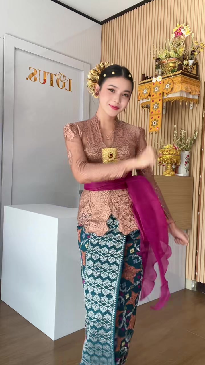 @ellaa