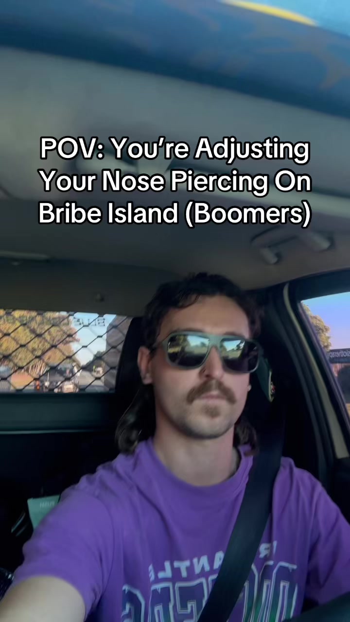 @Thebundycockatoo