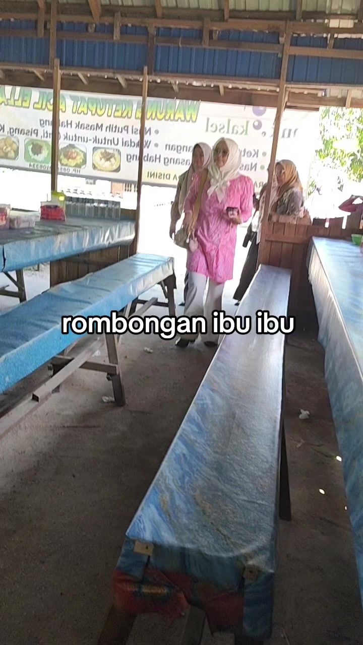 @warung katupat acil ella