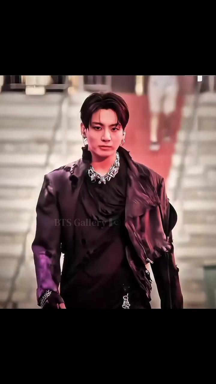 @𝐁𝐓𝐒 𝐆𝐚𝐥𝐥𝐞𝐫𝐲 🇵🇰
