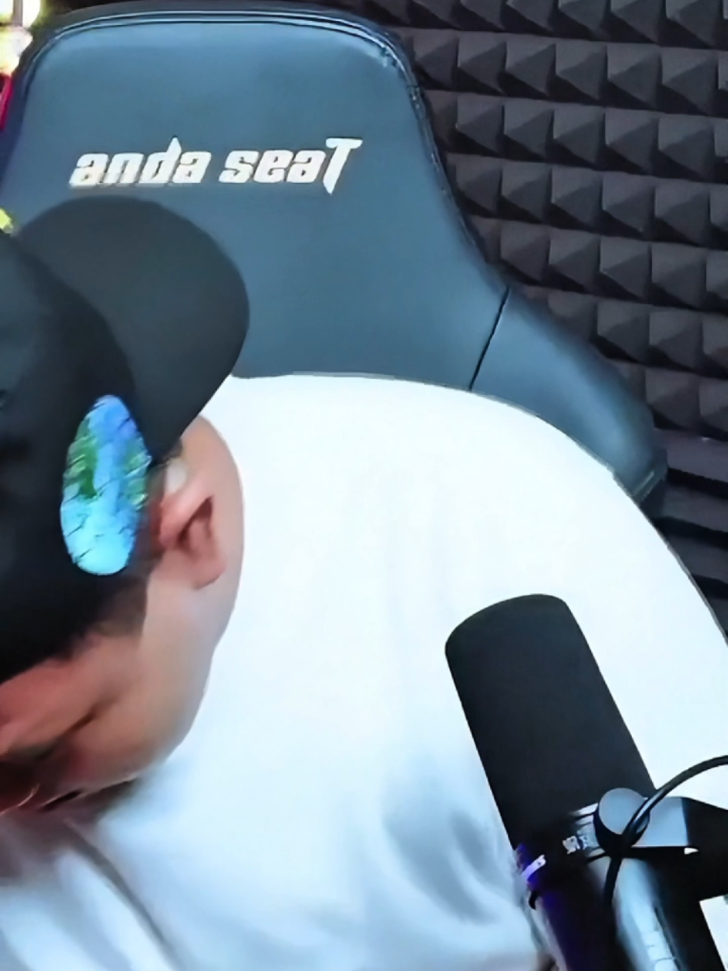 @๐ฌ๐ผ๐๐ฟ๐ฟ๐ฟ_๐๐น๐ถ๐ถ๐ฝ