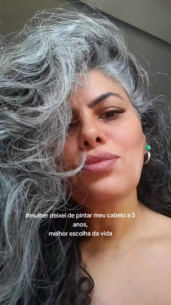 @✨️Dreiah ✨️ Cabelo grisalho