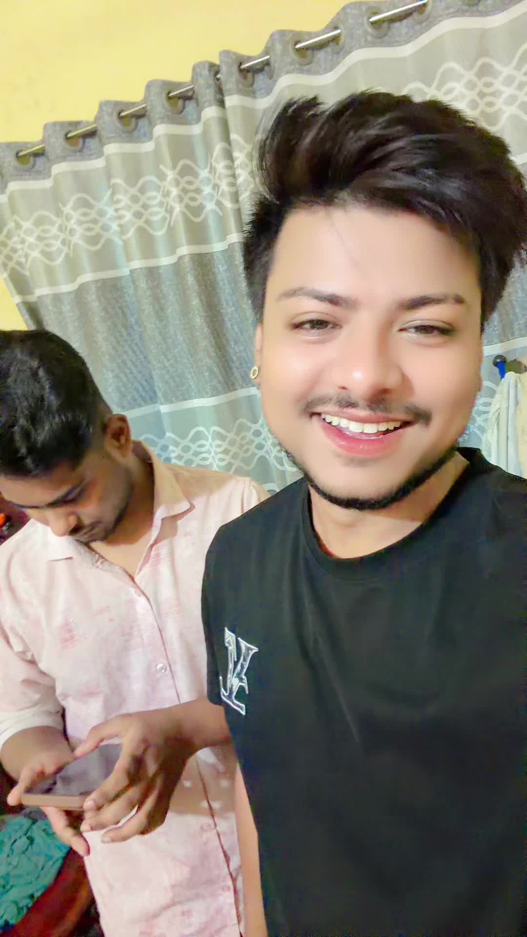 @Max Ovi Riaz