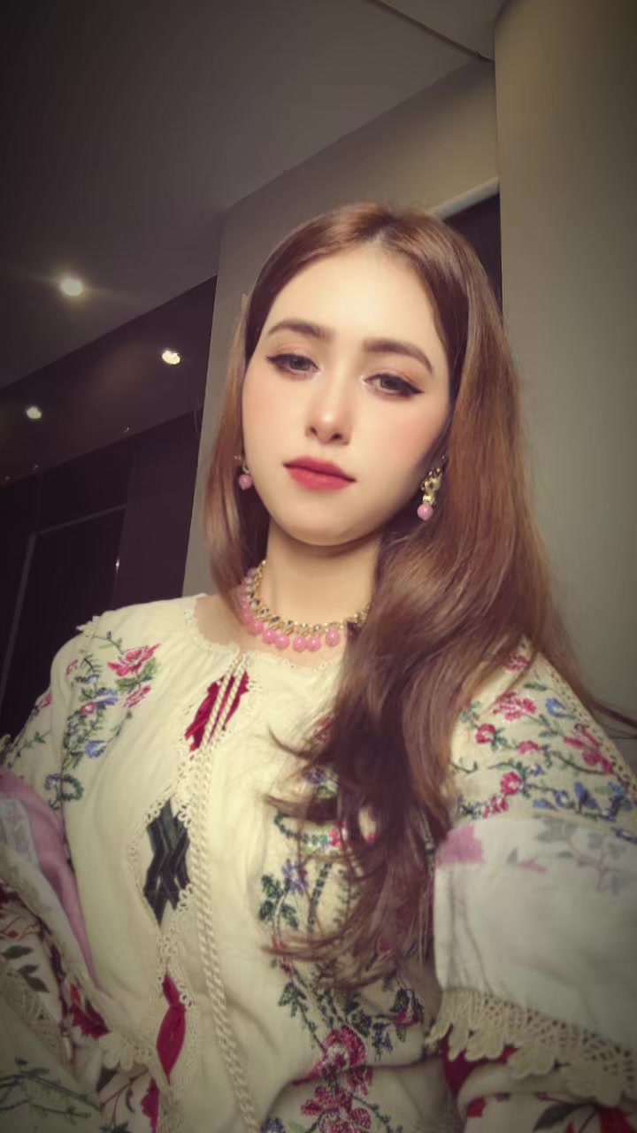 @MahnoorButt🦋🥀