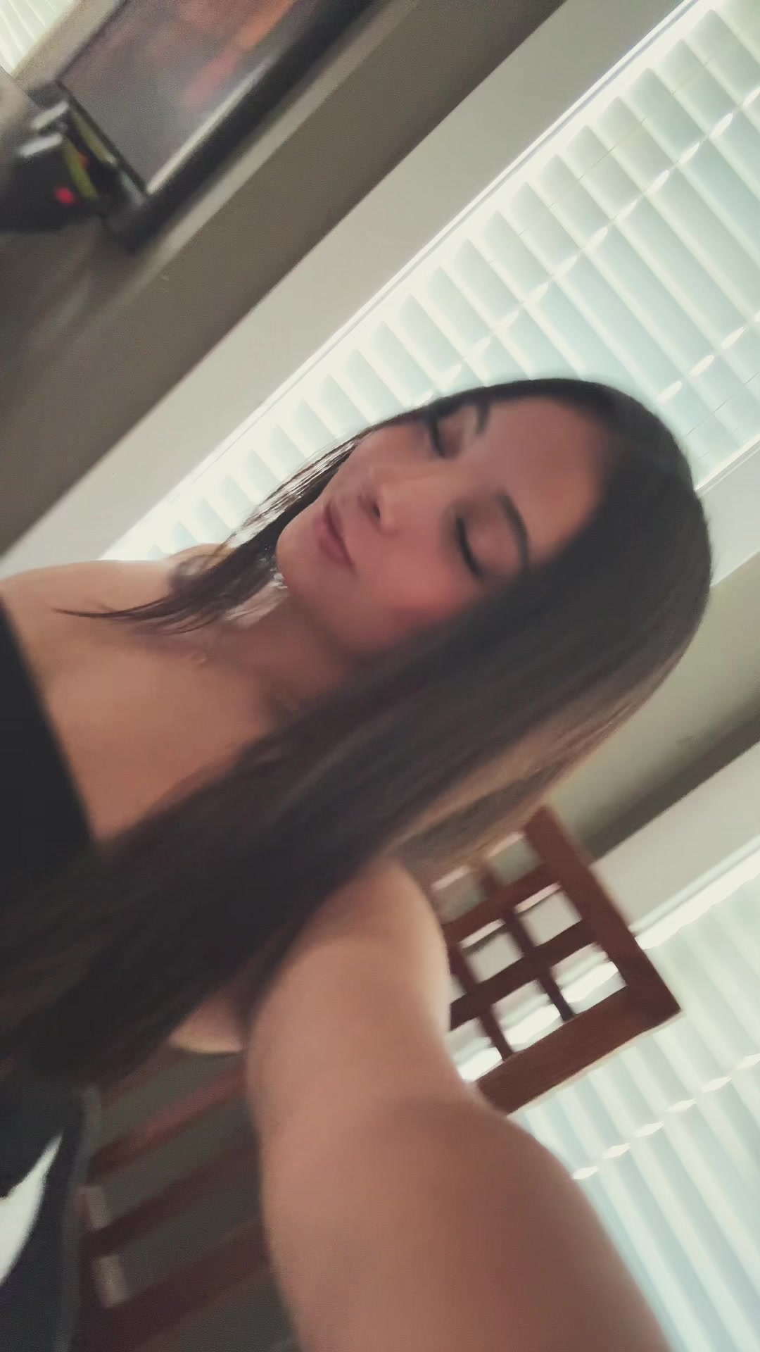 @🌺𝓜𝓸𝓷𝓪🌺