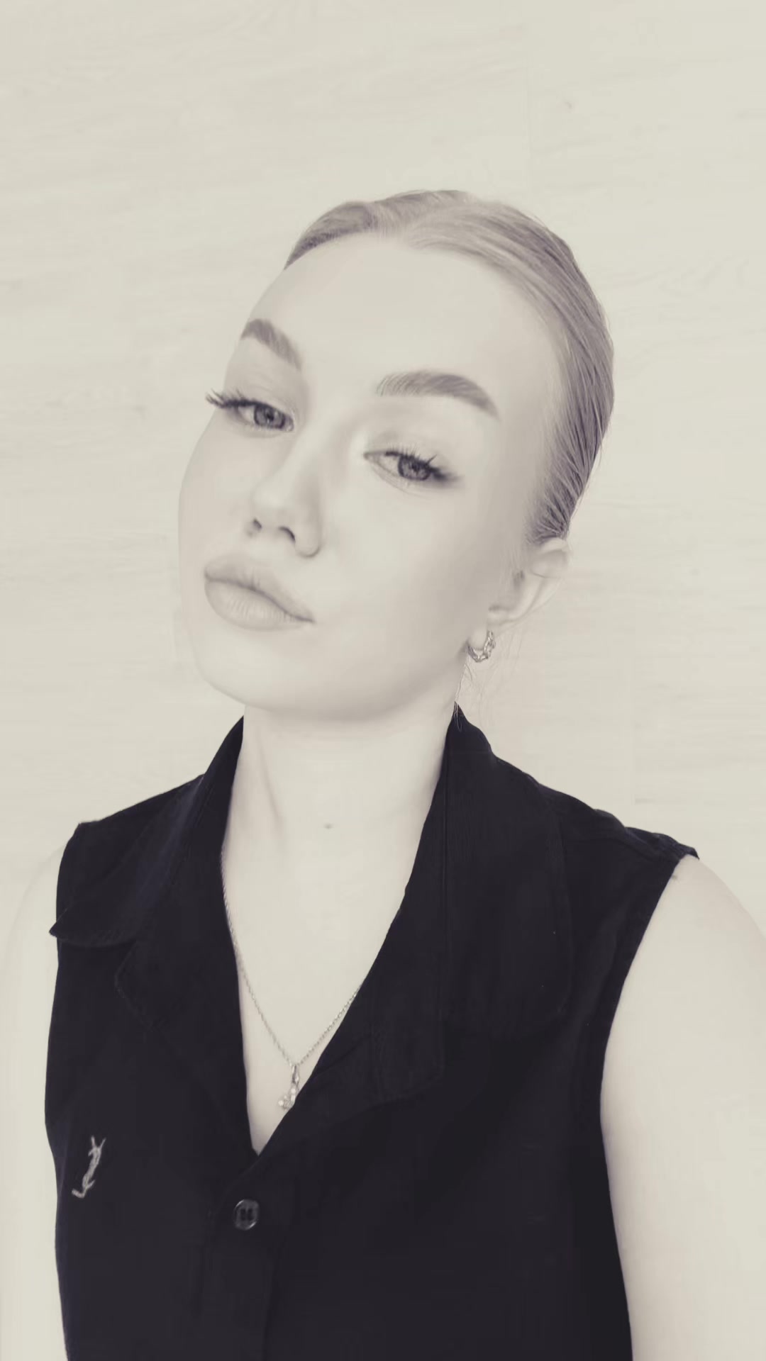 @mikova