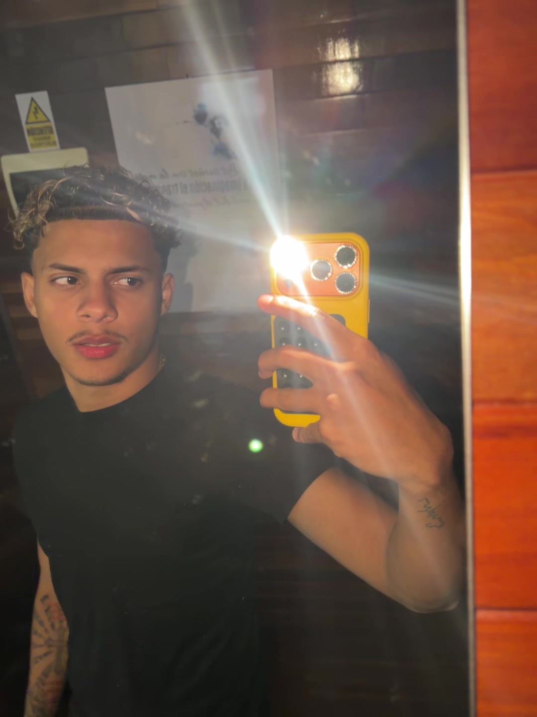 @Soyalejandro