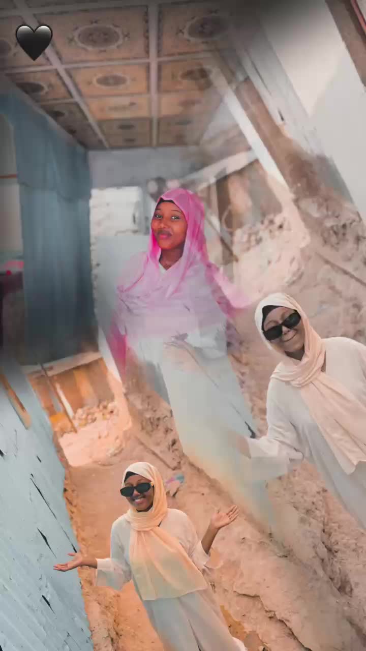 @Love birds somali A ~H