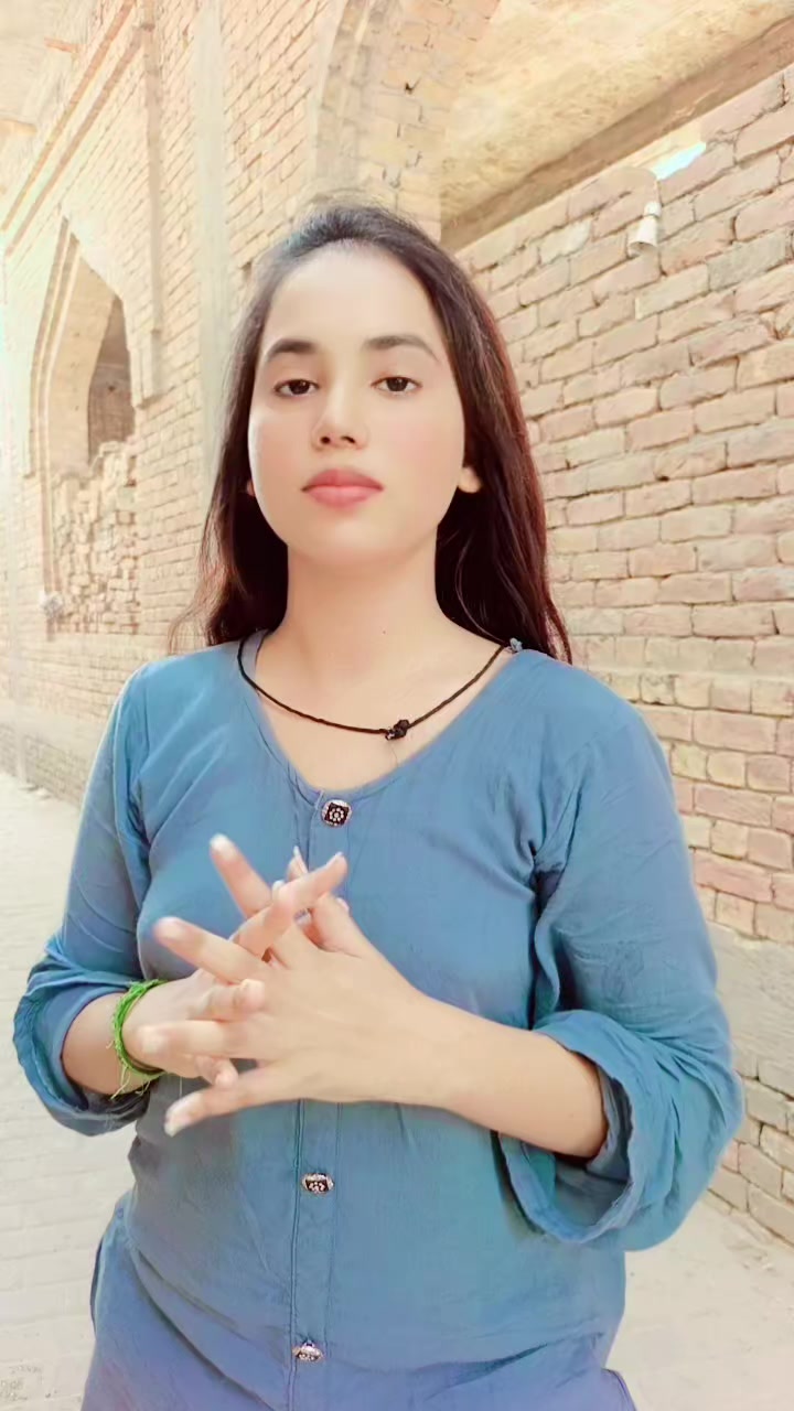 @Anayakhan