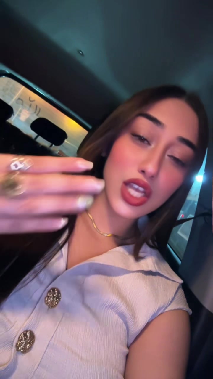 @𝓜𝓲𝓷𝓪 🎀