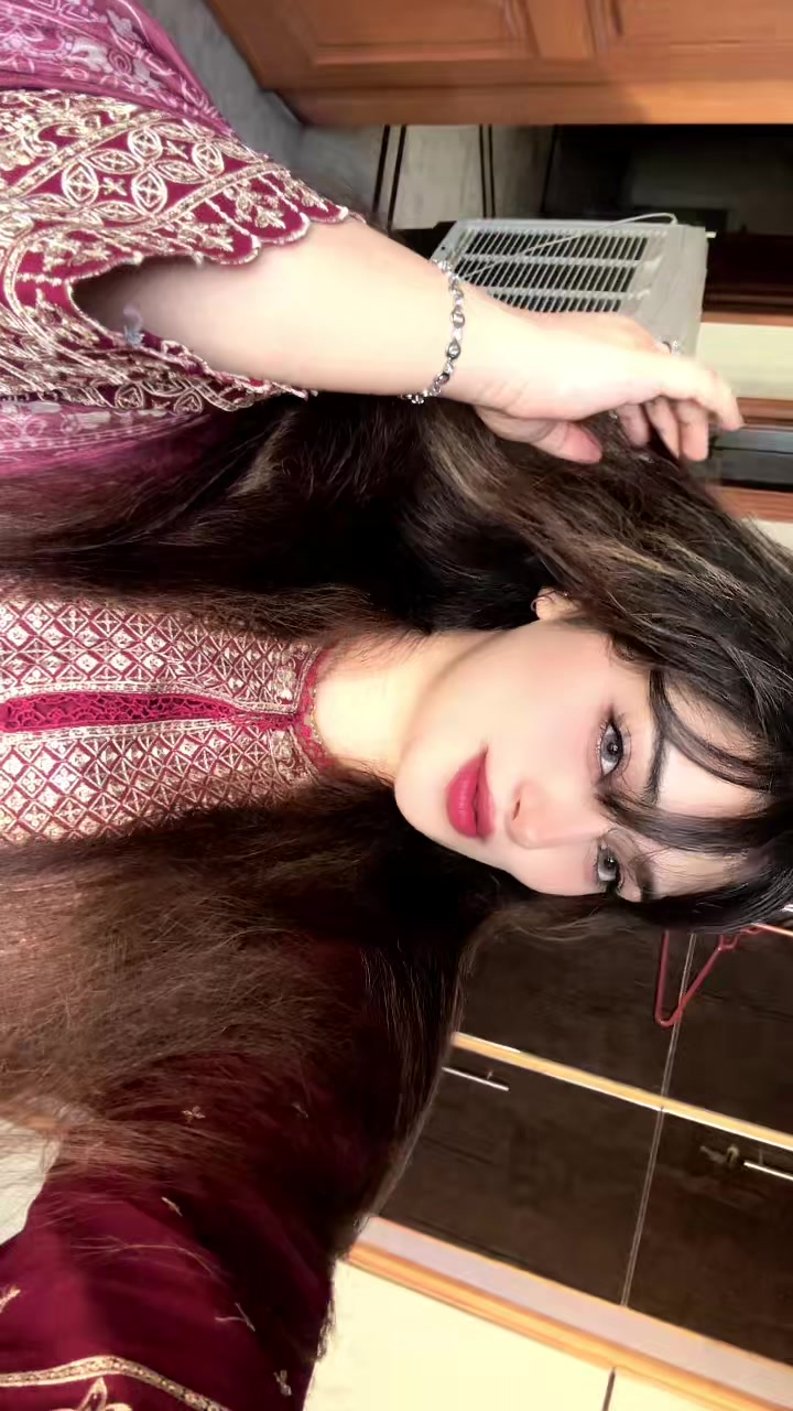 @مانو علی