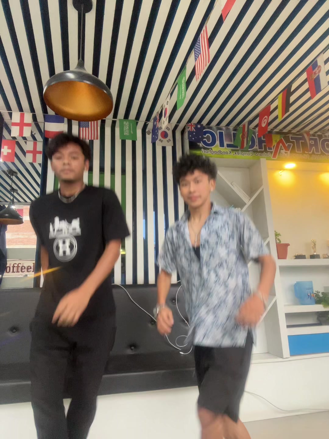 @𝐋𝐀𝐏𝐇𝐀_𝐁𝐑𝐎🎶