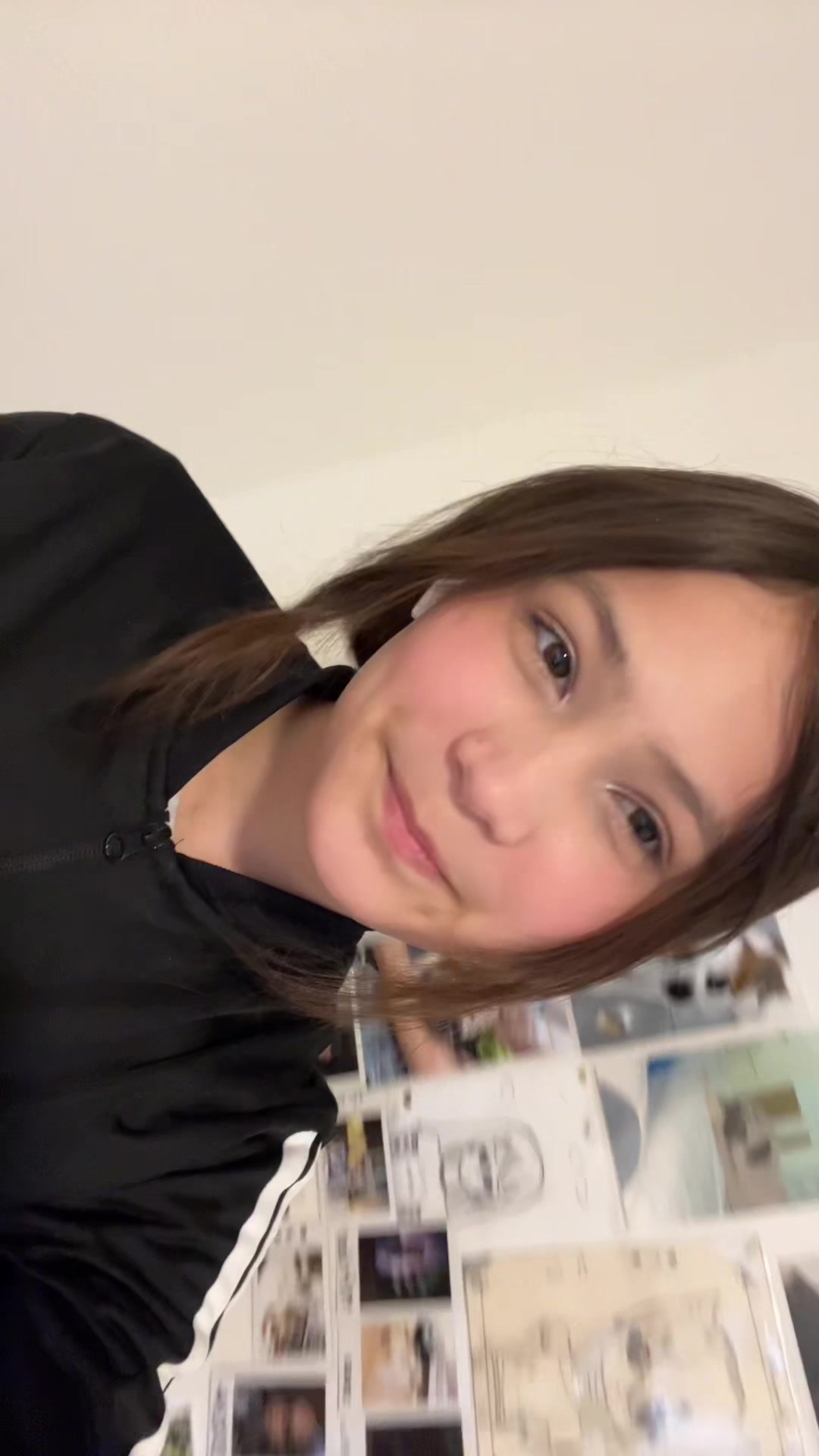 @Jenni_.