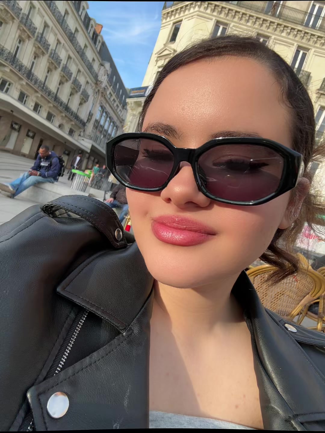 @𝒯ℯ𝓈𝓈𝒶.𝒞ℋ