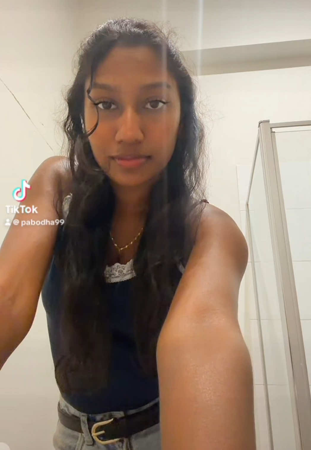 @Anu🇱🇰🇦🇺