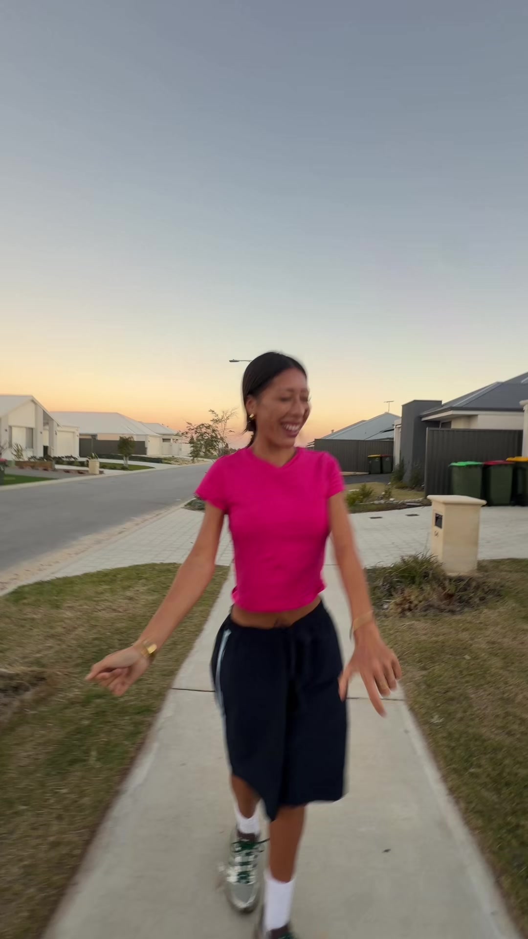 @THE4AMGIRL<3