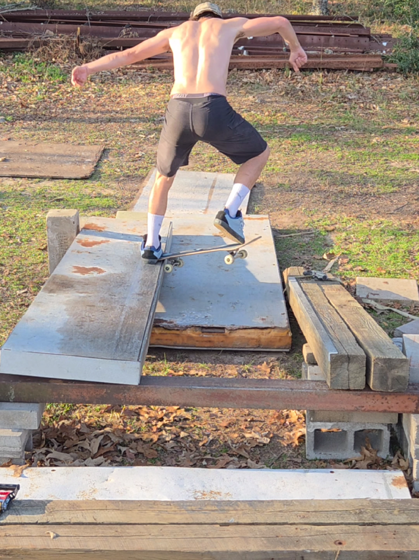 @Jason / skateboarding