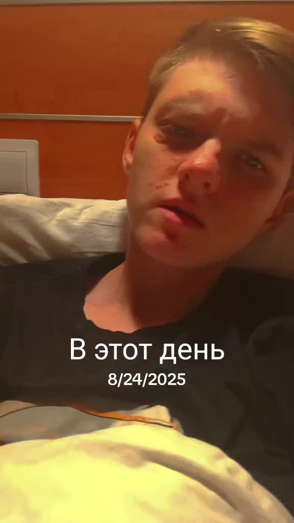 @𝓑𝓻𝓸𝓴𝓮𝓷 𝓗𝓮𝓪𝓻𝓽♡