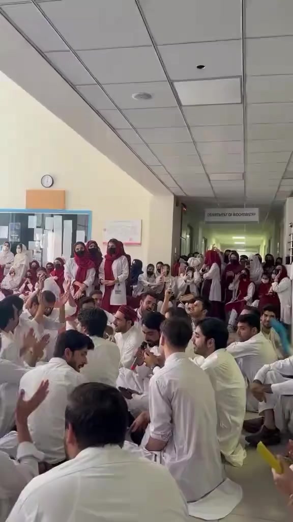 @🧑⚕️🩺 𝐃𝐎𝐂𝐓𝐎𝐑 🩺🧑⚕️