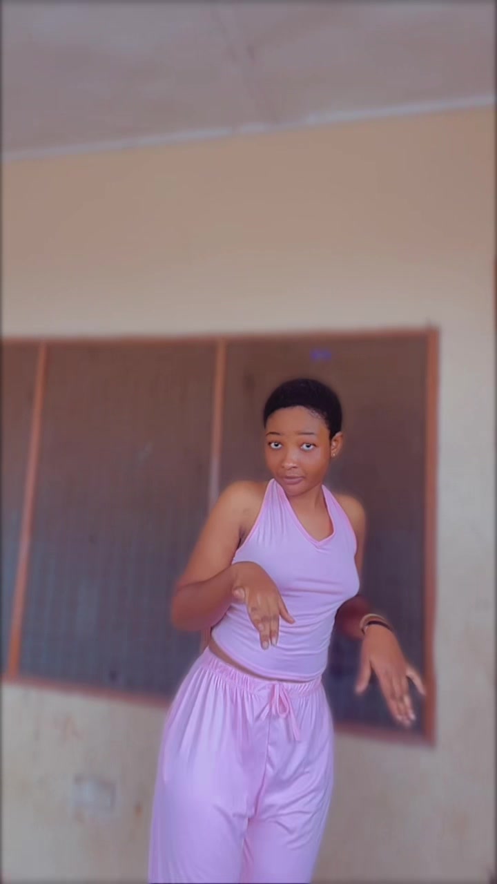 @…..🖇️Realest 🦋Afyah 💦💕