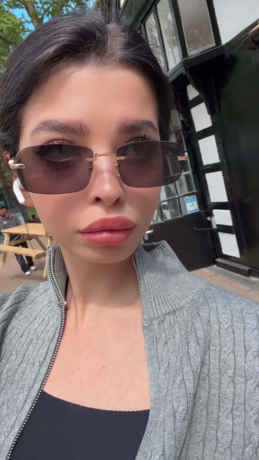 @Eva
