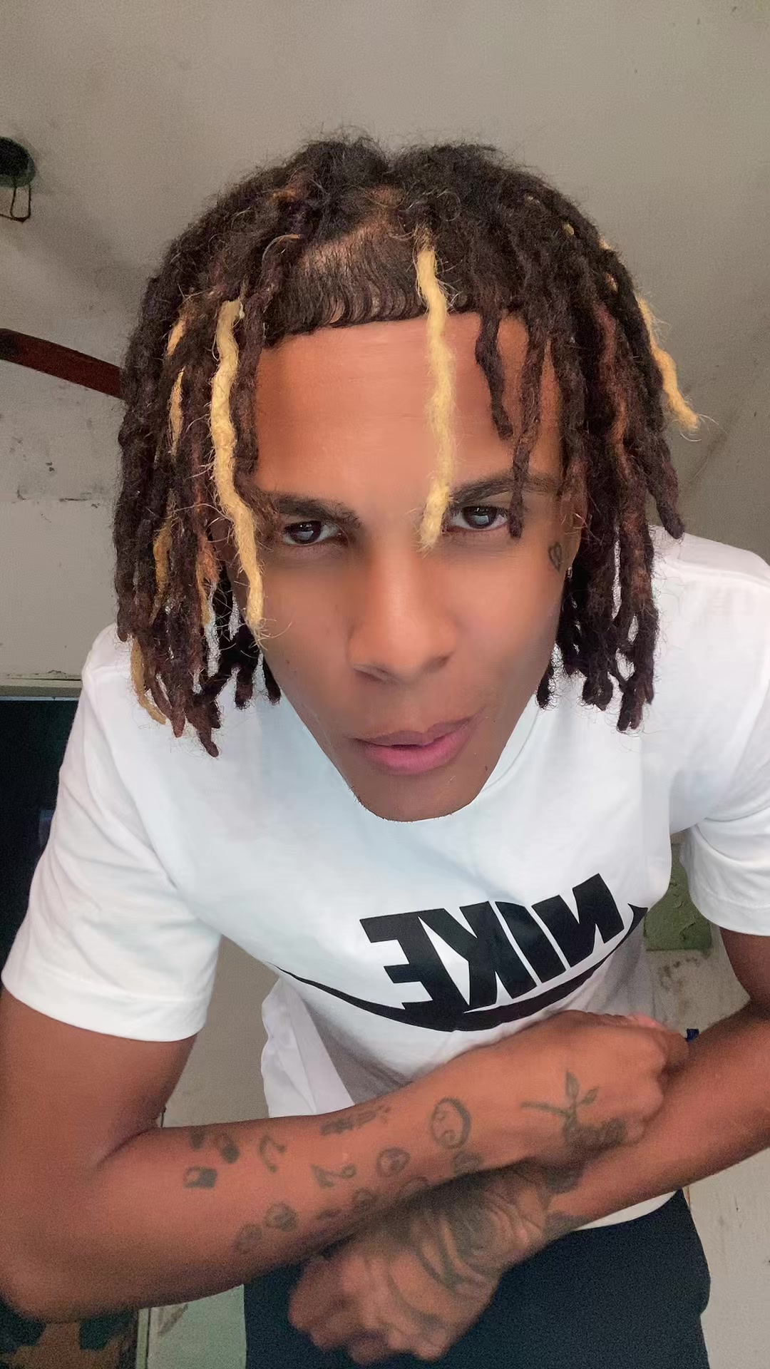 @Lil g
