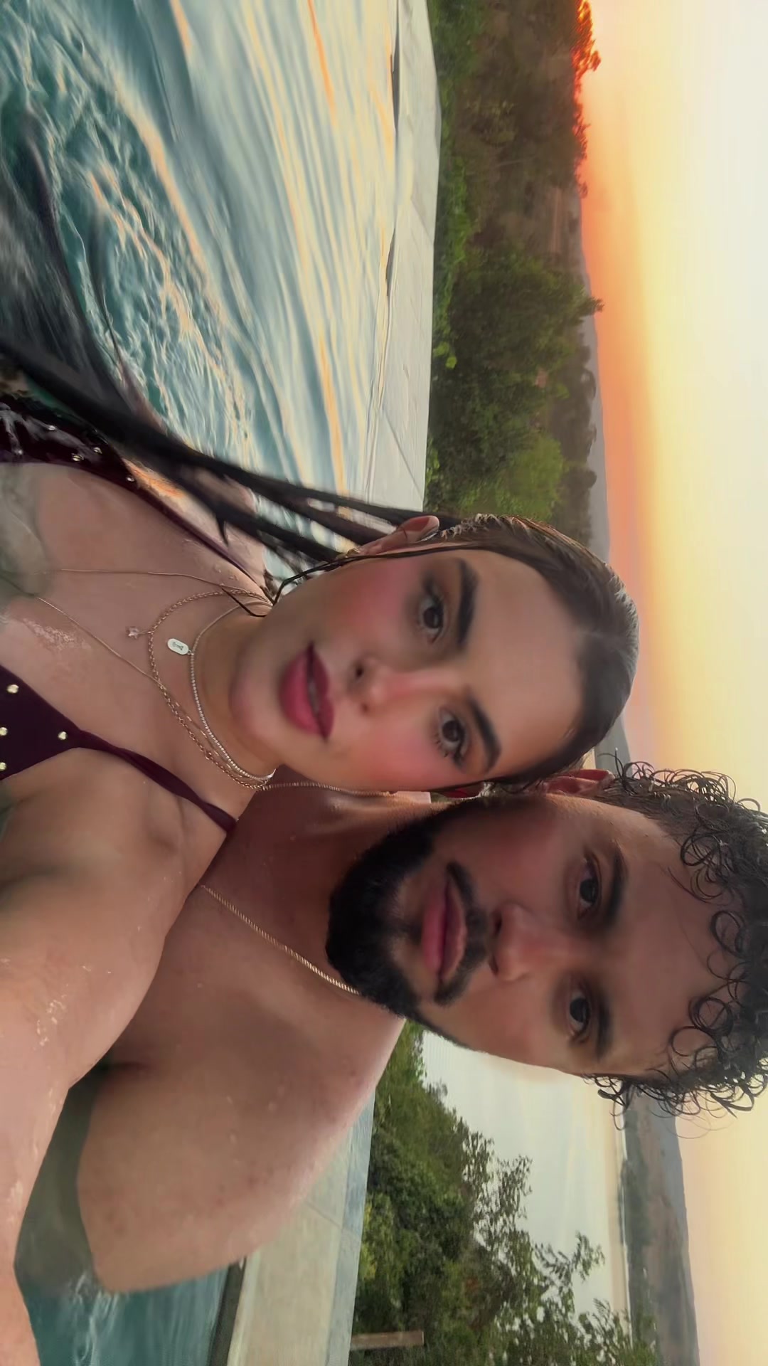 @Bella
