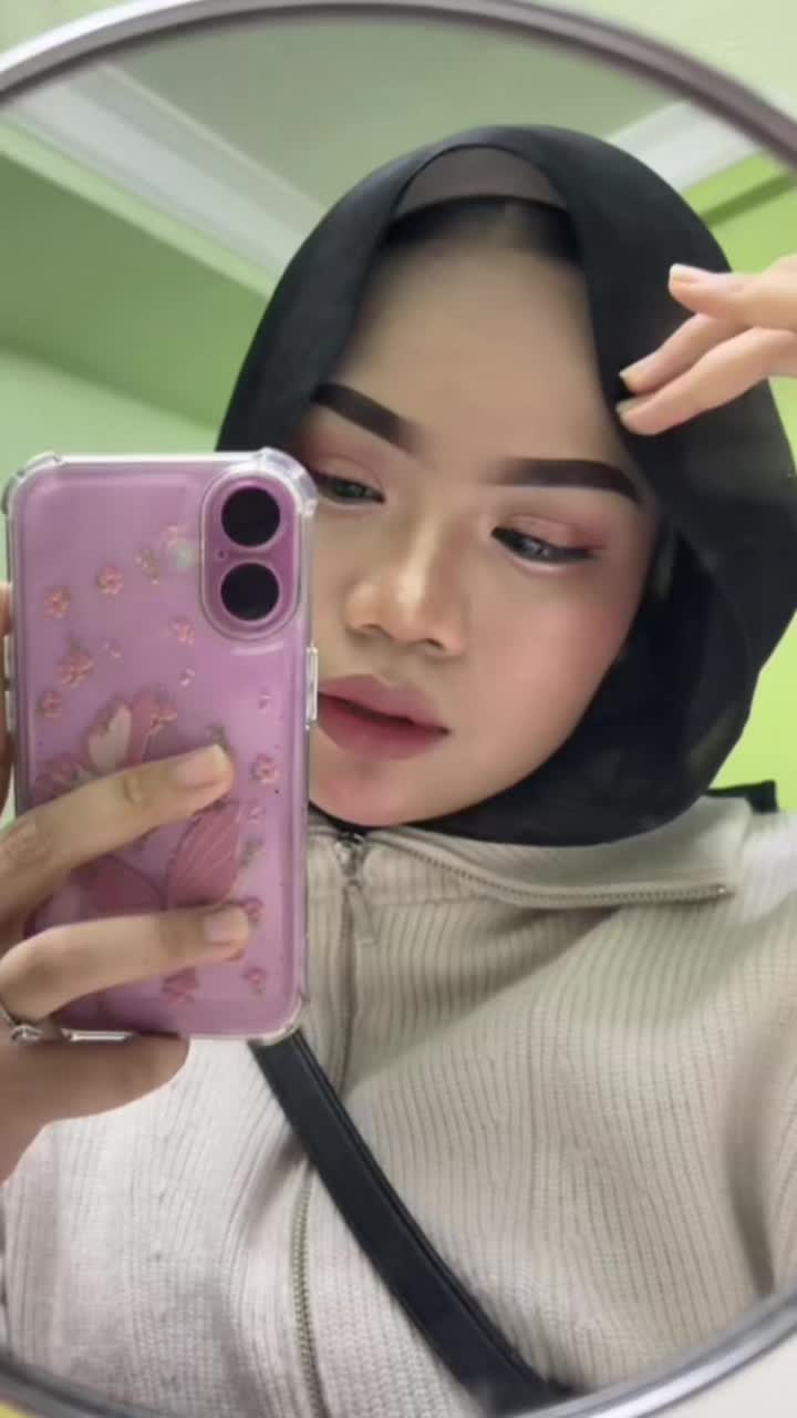 @Lyaaa
