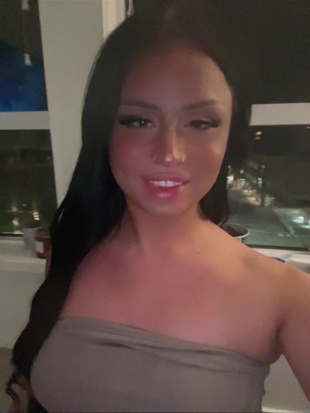 @joniethebrat