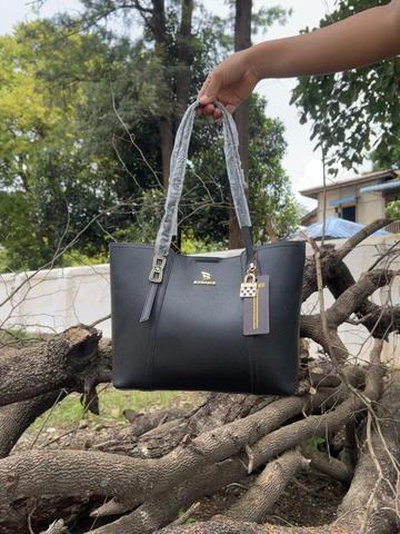 @Kaw Ni Naing(Baby Care&Bag)